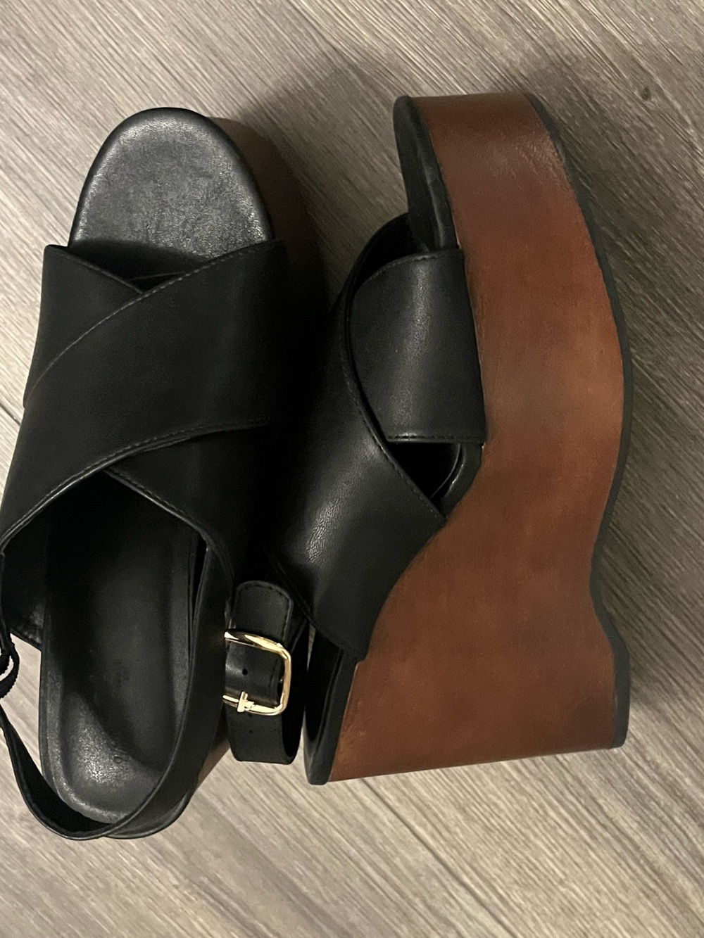 Universal Thread Black Cross-Strap Platform Wedges with Brown Wood-Look Sole